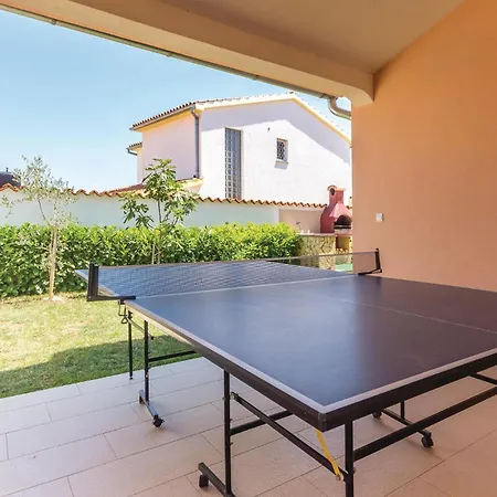 Lovely In Betiga With Wifi Holiday home Barbariga